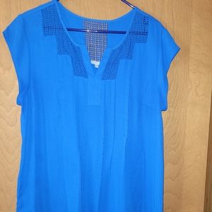 XL short-sleeve blouse